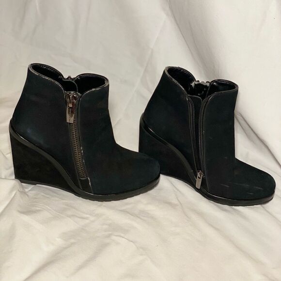 Black womens wedge heels Vince Camuto - Picture 2 of 9